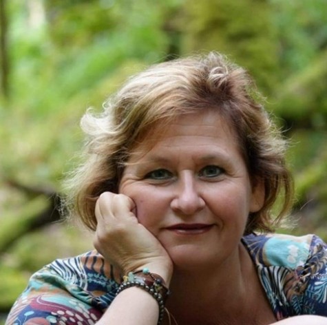 Myrna Geijssen van Just Switch - regressietherapie en voorouderheling in Amersfoort